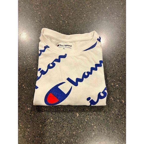 Champion  Graphic logo T-shirt Size XL - Picture 2 of 5